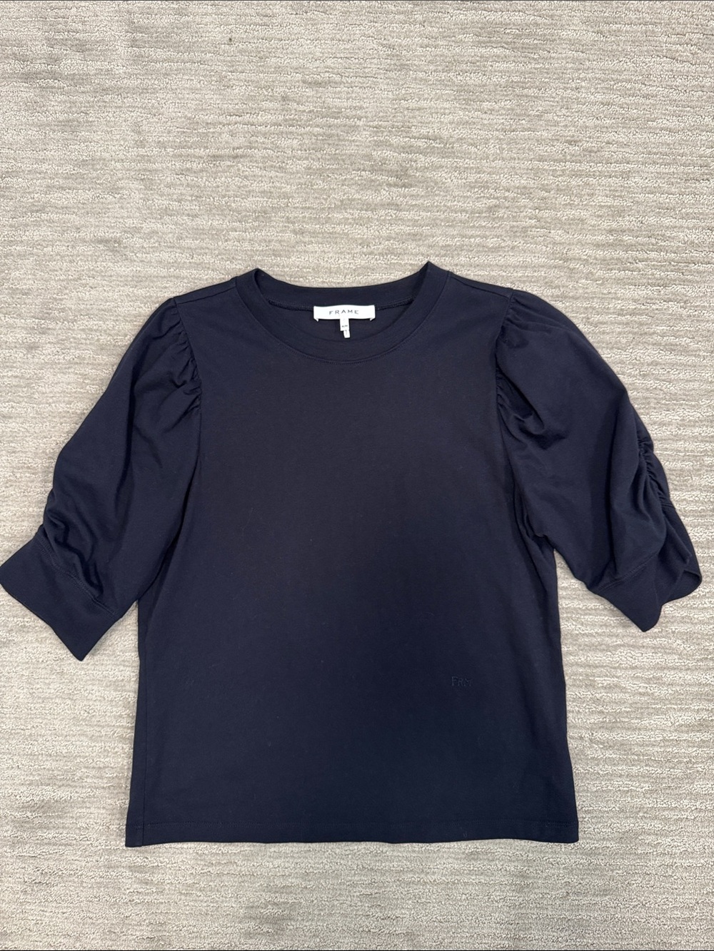 FRAME NWOT Puff Sleeve Tee in Navy Size Medium